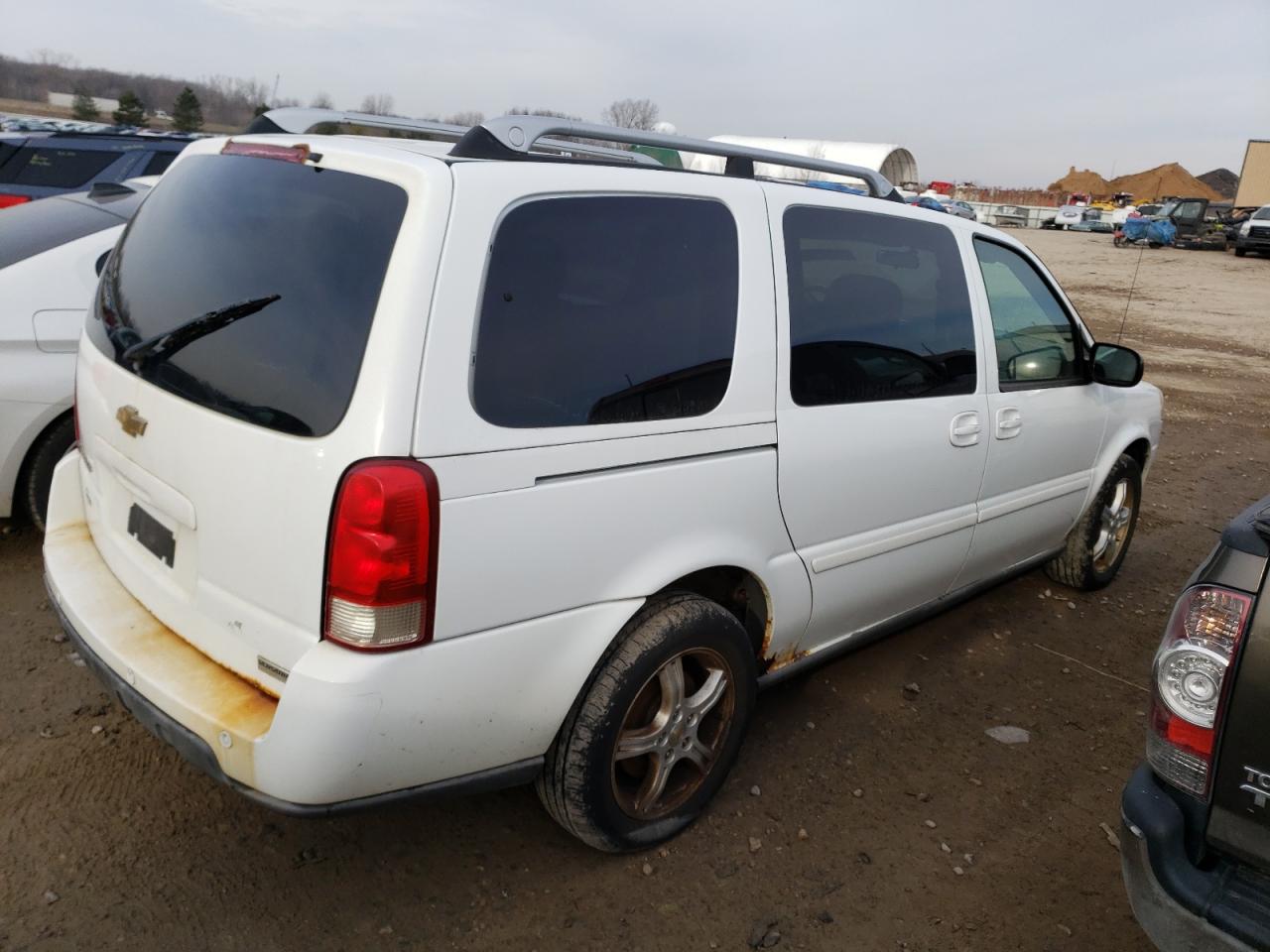 Image 3 of 2005 CHEVROLET UPLANDER LT 2005 with VIN 1GNDX33LX5D248963