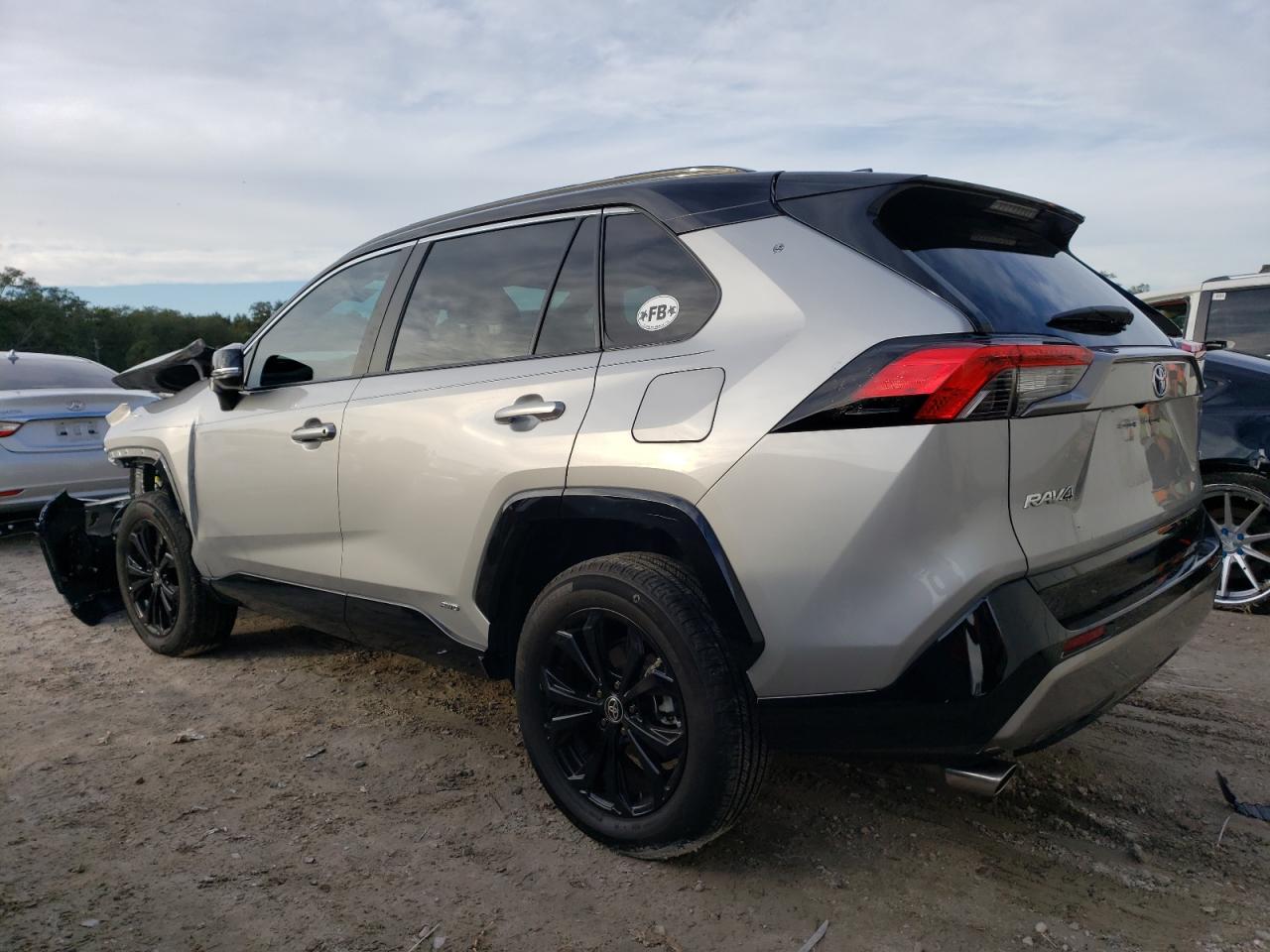 Image 2 of 2022 TOYOTA RAV4 XSE 2022 with VIN 2T3E6RFV8NW037828