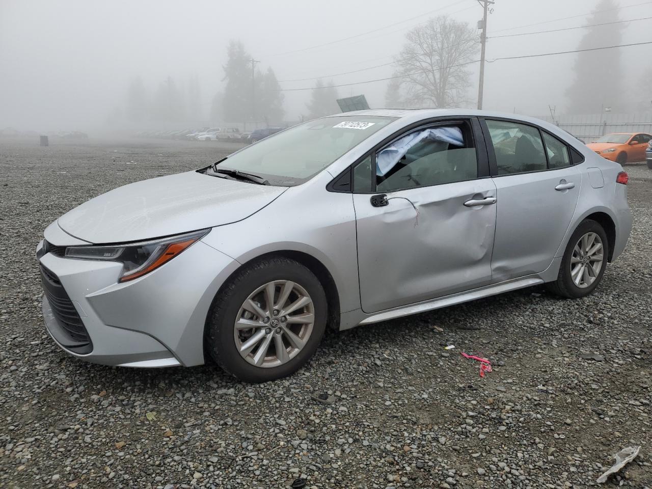 Obraz 1 z 2023 TOYOTA COROLLA LE 2023 z VIN JTDB4MEE7P3006220