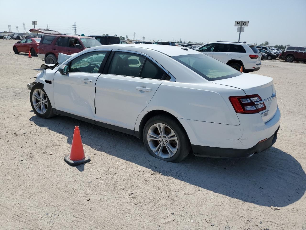 Obraz 2 z 2016 FORD TAURUS SE 2016 z VIN 1FAHP2D89GG110563