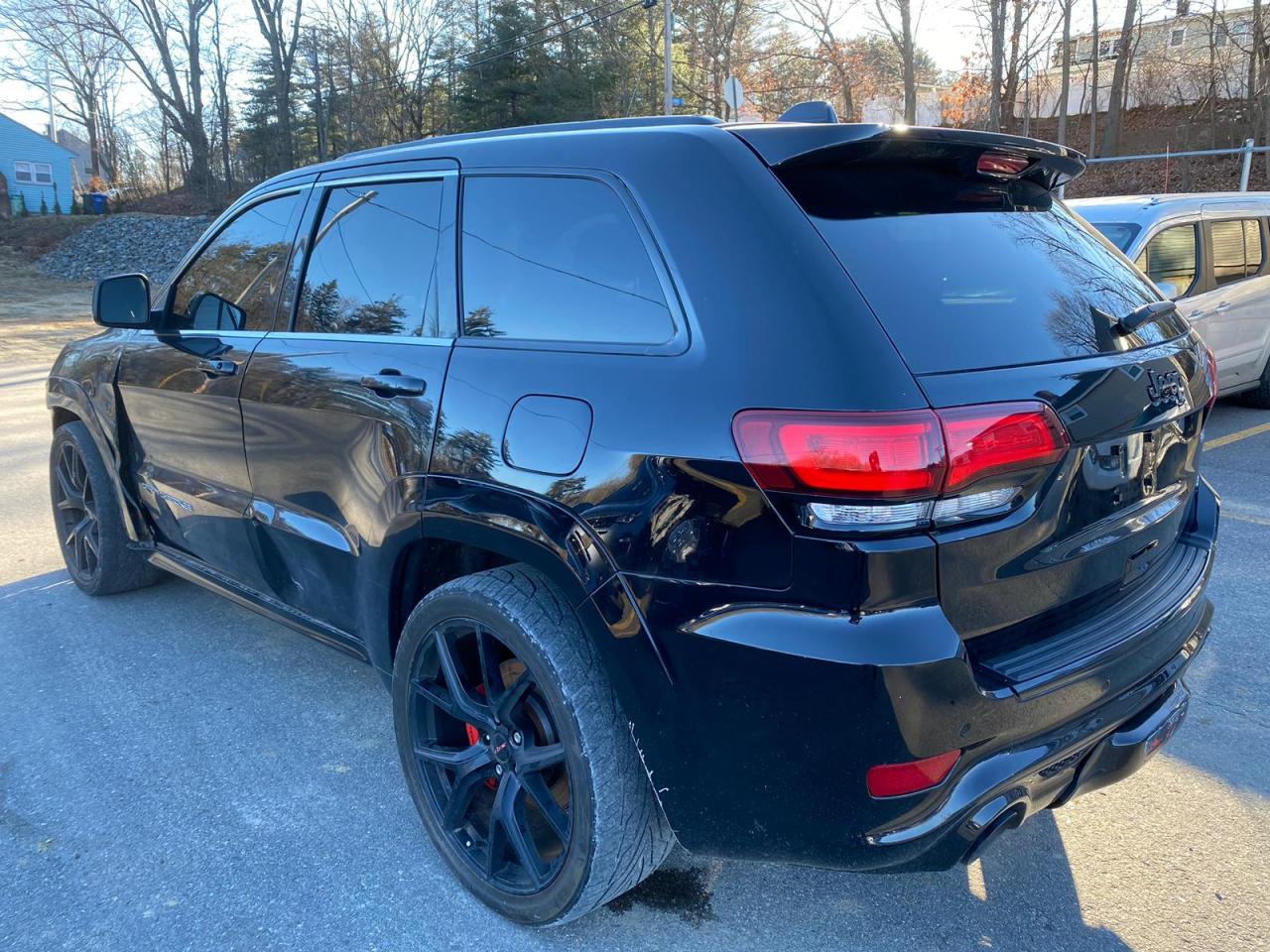 Image 2 of 2015 JEEP GRAND CHEROKEE SRT-8 2015 with VIN 1C4RJFDJ2FC151049