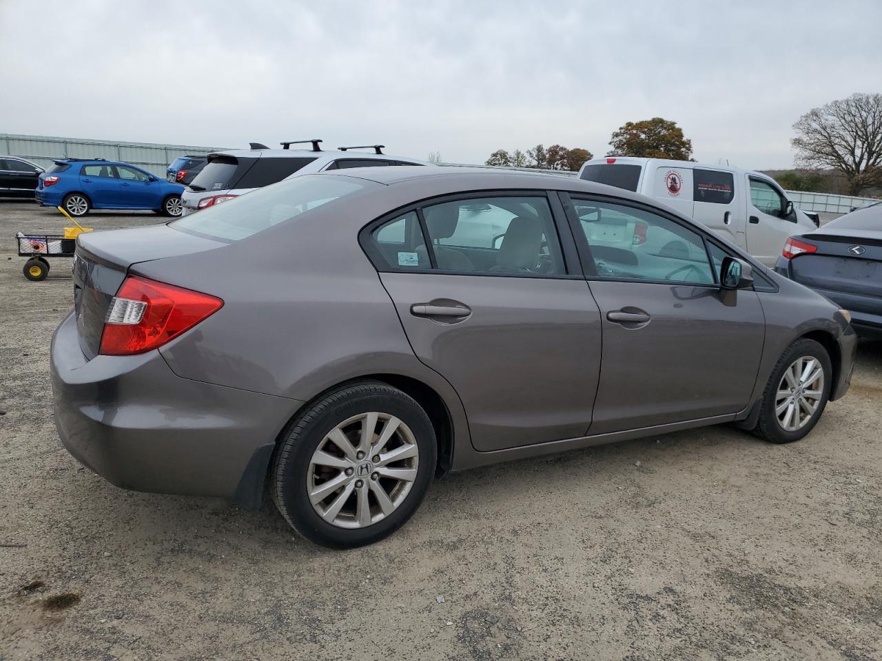 Image 3 of 2012 HONDA CIVIC EX 2012 with VIN 19XFB2F88CE007965