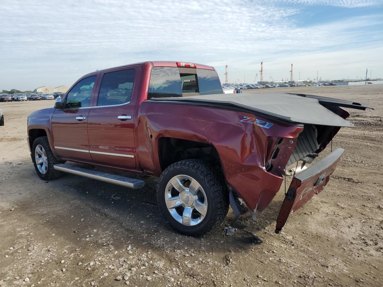 Image 2 of 2017 CHEVROLET SILVERADO K1500 LTZ 2017 with VIN 3GCUKSEJ9HG291274