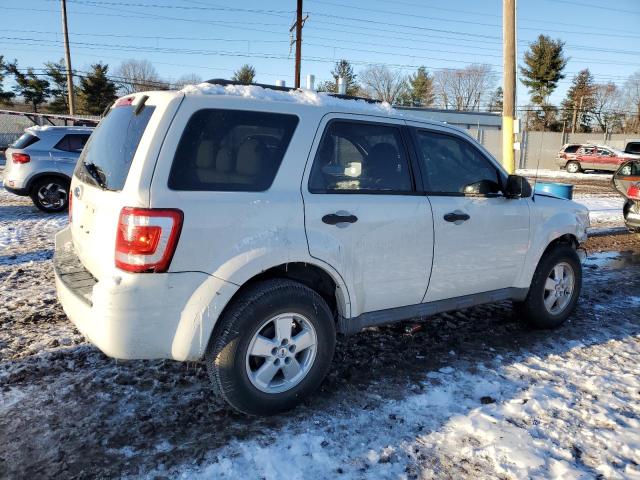 Image 3 of 2012 FORD ESCAPE XLT 2012 with VIN 1FMCU9D78CKB92561