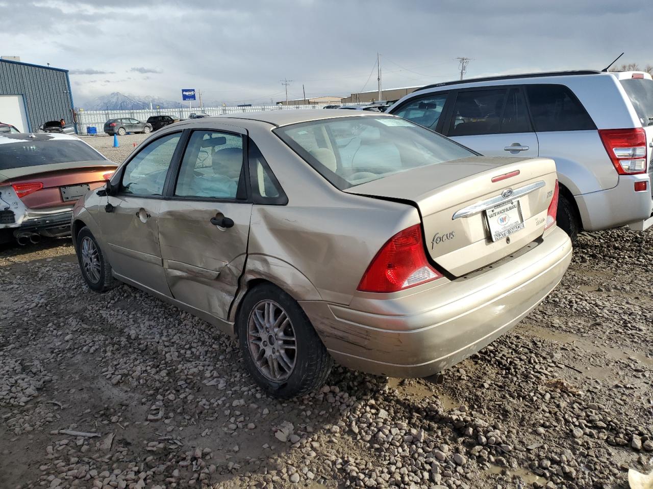 Image 2 of 2000 FORD FOCUS ZTS 2000 with VIN 1FAHP3834YW171816
