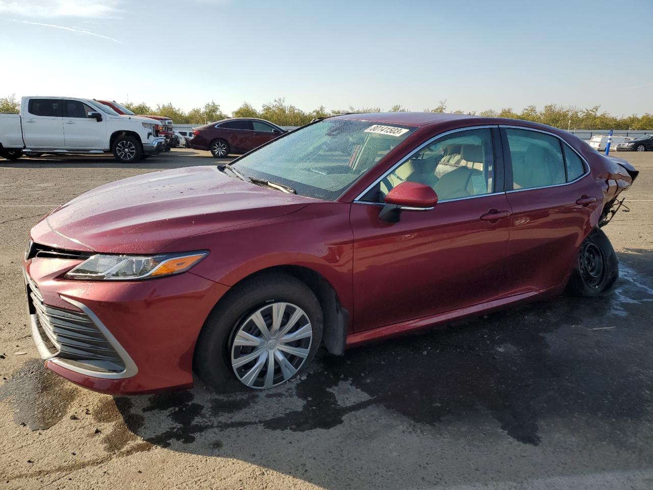 Obraz 1 z 2022 TOYOTA CAMRY LE 2022 z VIN 4T1C31AK2NU596699