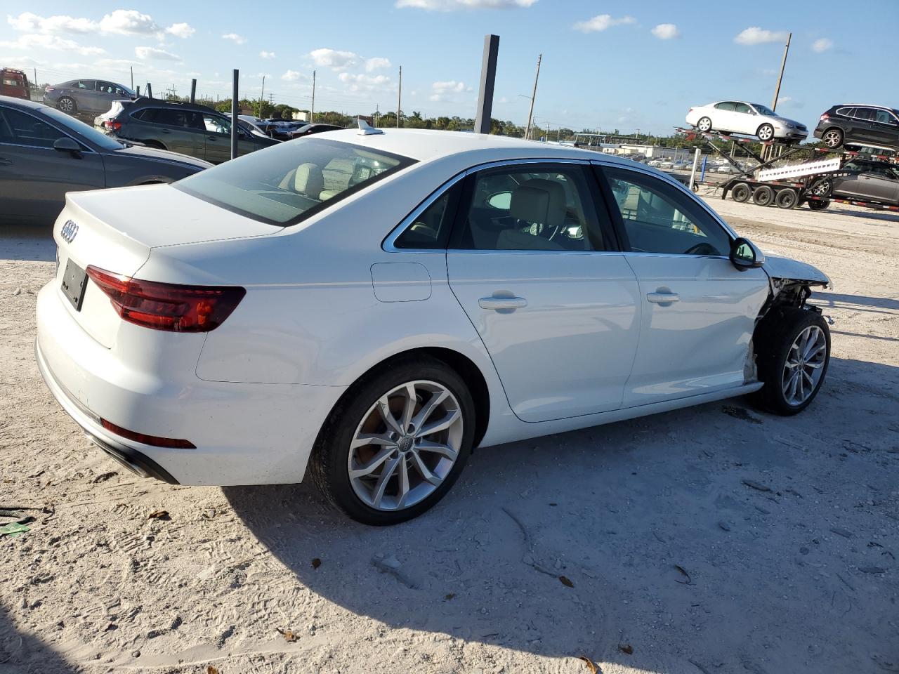 Obraz 3 z 2019 AUDI A4 PREMIUM 2019 z VIN WAUGMAF49KA036847