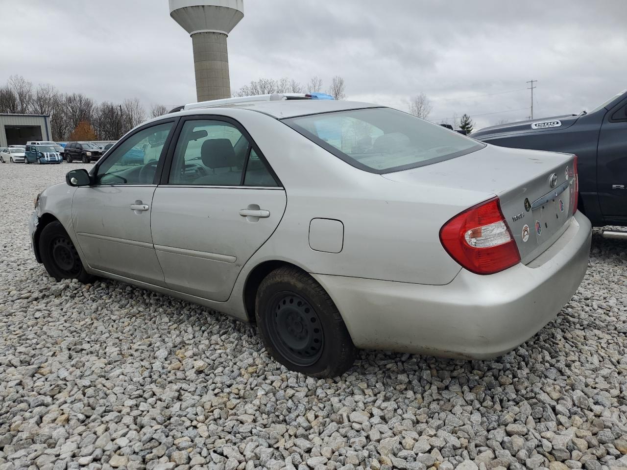 Image 2 of 2004 TOYOTA CAMRY LE 2004 with VIN 4T1BE32K44U318708