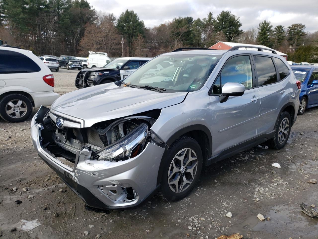Obraz 1 z 2020 SUBARU FORESTER PREMIUM 2020 z VIN JF2SKAGC9LH454781