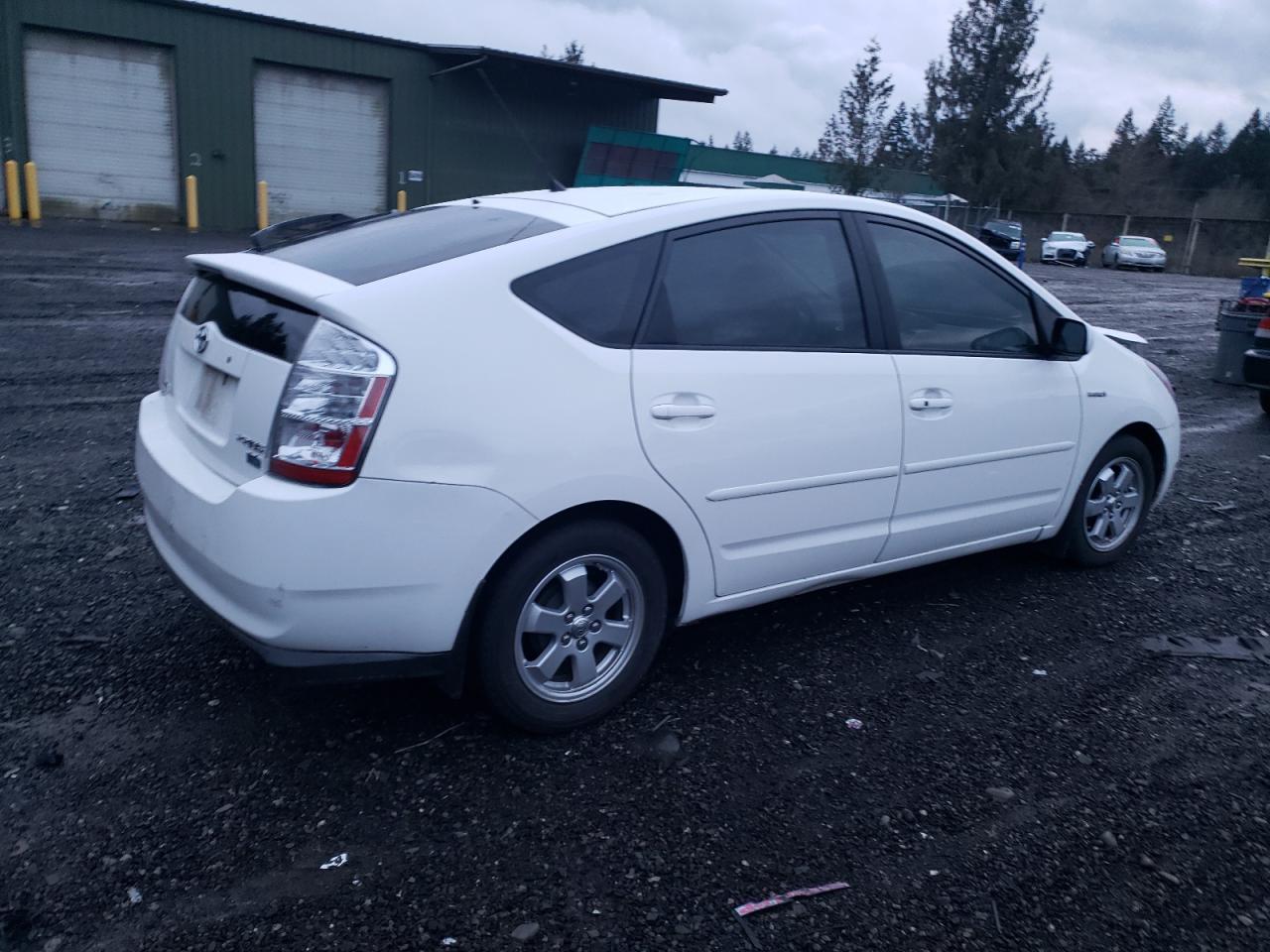 Image 3 of 2007 TOYOTA PRIUS  2007 with VIN JTDKB20U177564744