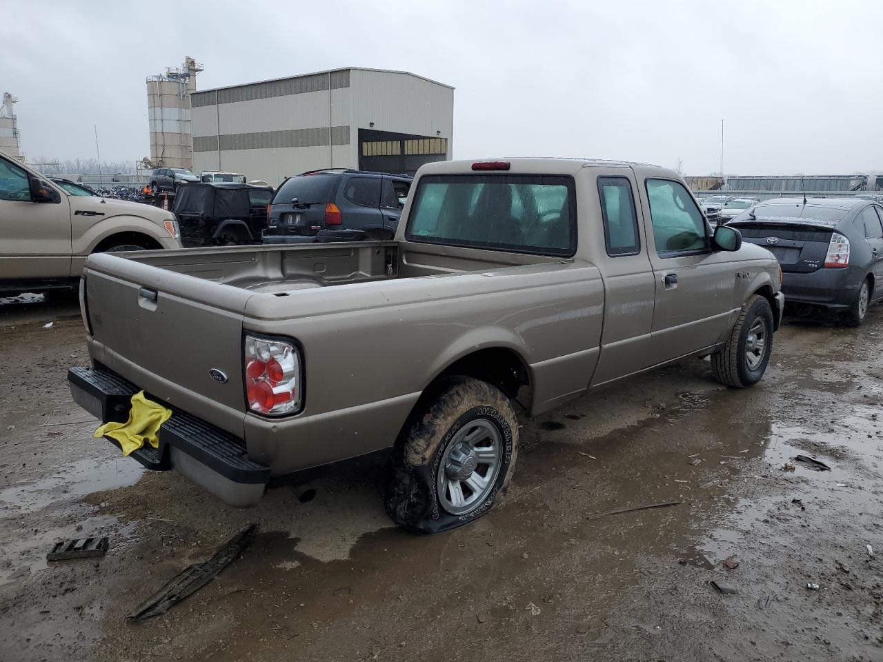 Image 3 of 2004 FORD RANGER SUPER CAB 2004 with VIN 1FTYR14U04PB55768