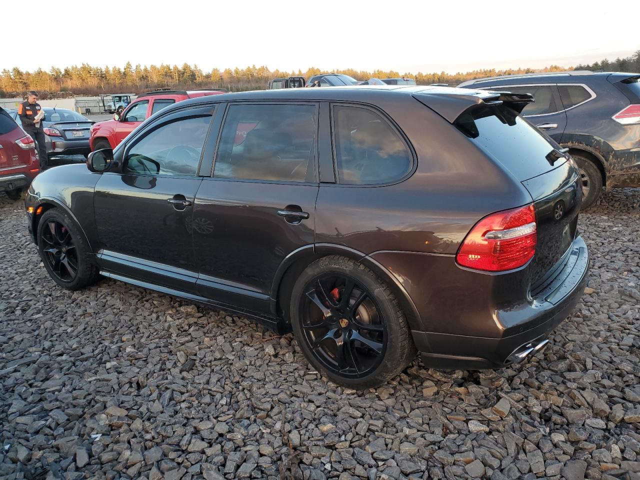 Image 2 of 2009 PORSCHE CAYENNE GTS 2009 with VIN WP1AD29P99LA63659