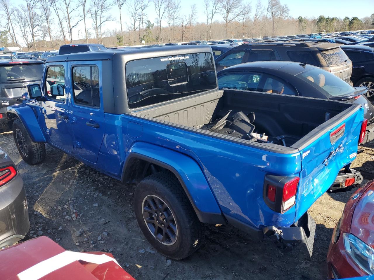 Image 2 of 2022 JEEP GLADIATOR OVERLAND 2022 with VIN 1C6HJTFG6NL165067