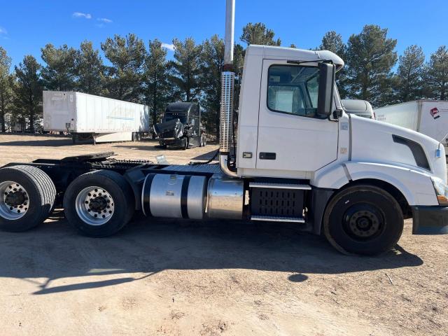 Obraz 3 z 2012 VOLVO VN VNL 2012 z VIN 4V4NC9EH4CN539734