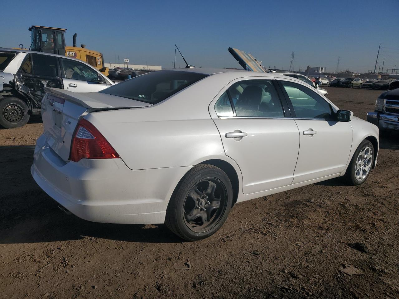 Изображение 3 2011 FORD FUSION SE 2011 с VIN 3FAHP0HA5BR242321