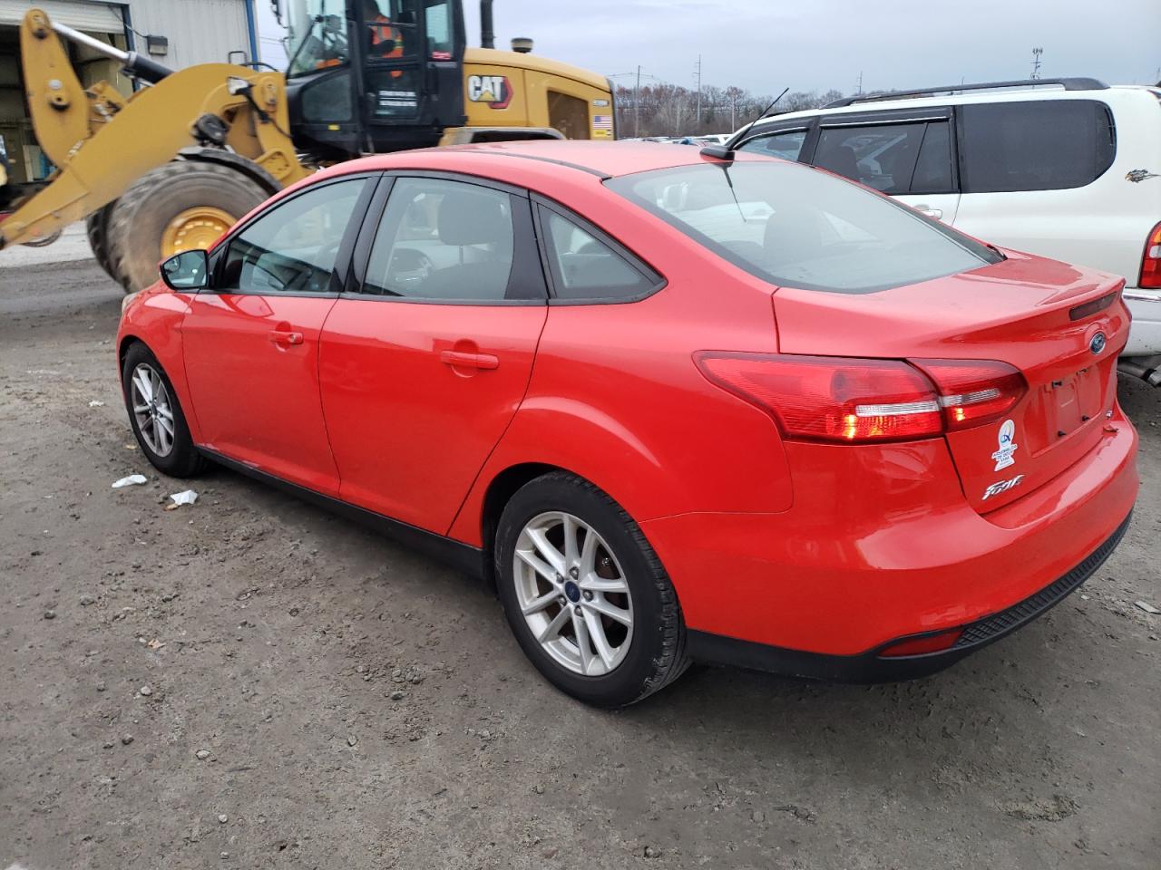 Image 2 of 2016 FORD FOCUS SE 2016 with VIN 1FADP3F28GL217723