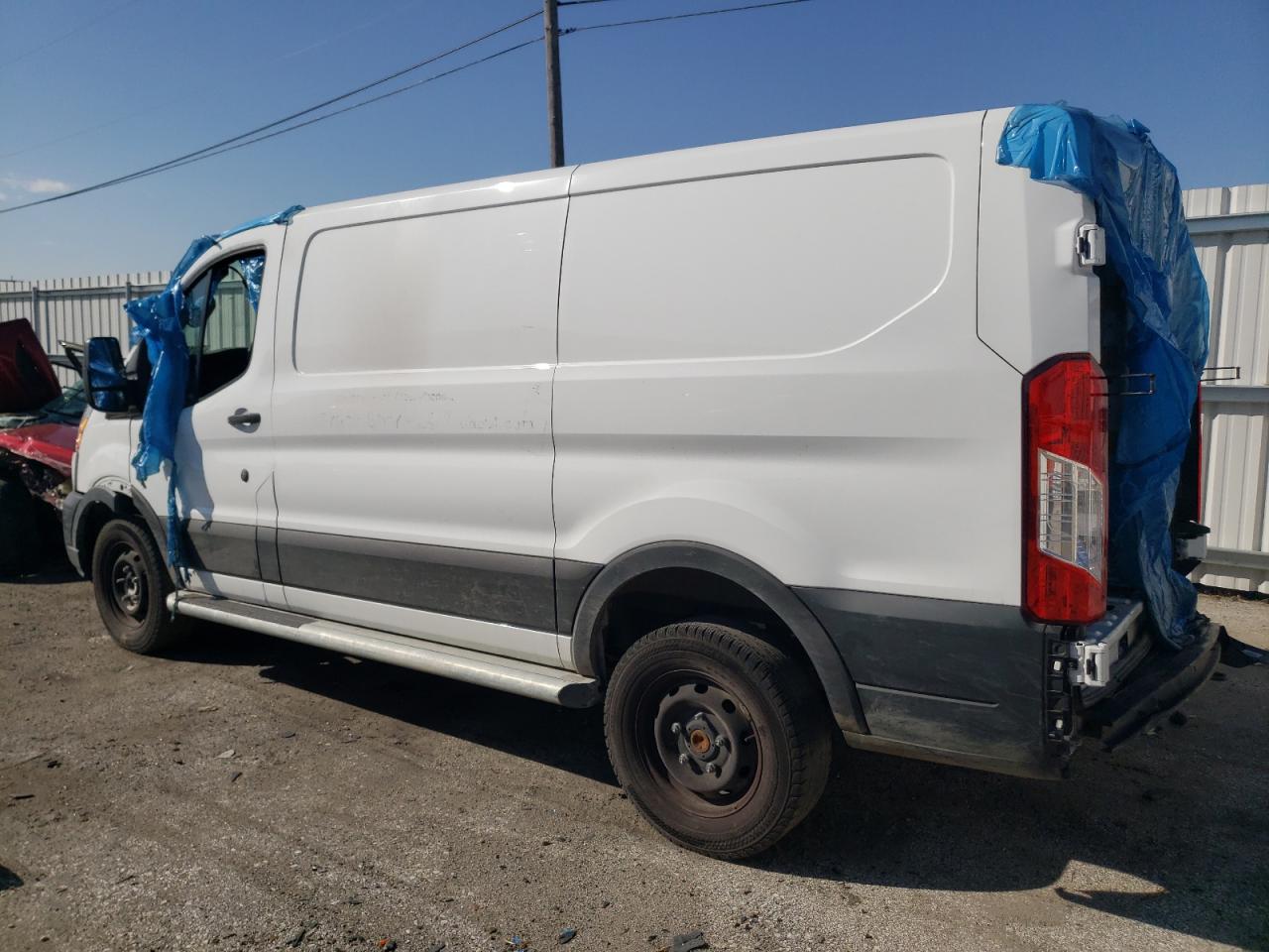 Obraz 2 z 2022 FORD TRANSIT T-250 2022 z VIN 1FTBR1Y83NKA15277