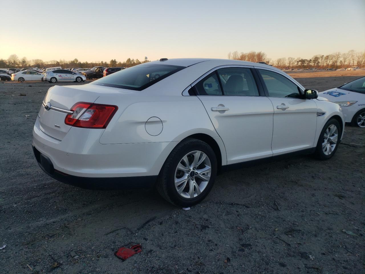Image 3 of 2012 FORD TAURUS SEL 2012 with VIN 1FAHP2EW9CG132361