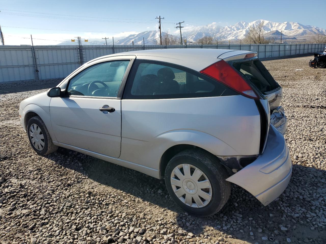 Image 2 of 2007 FORD FOCUS ZX3 2007 with VIN 1FAFP31N97W298207