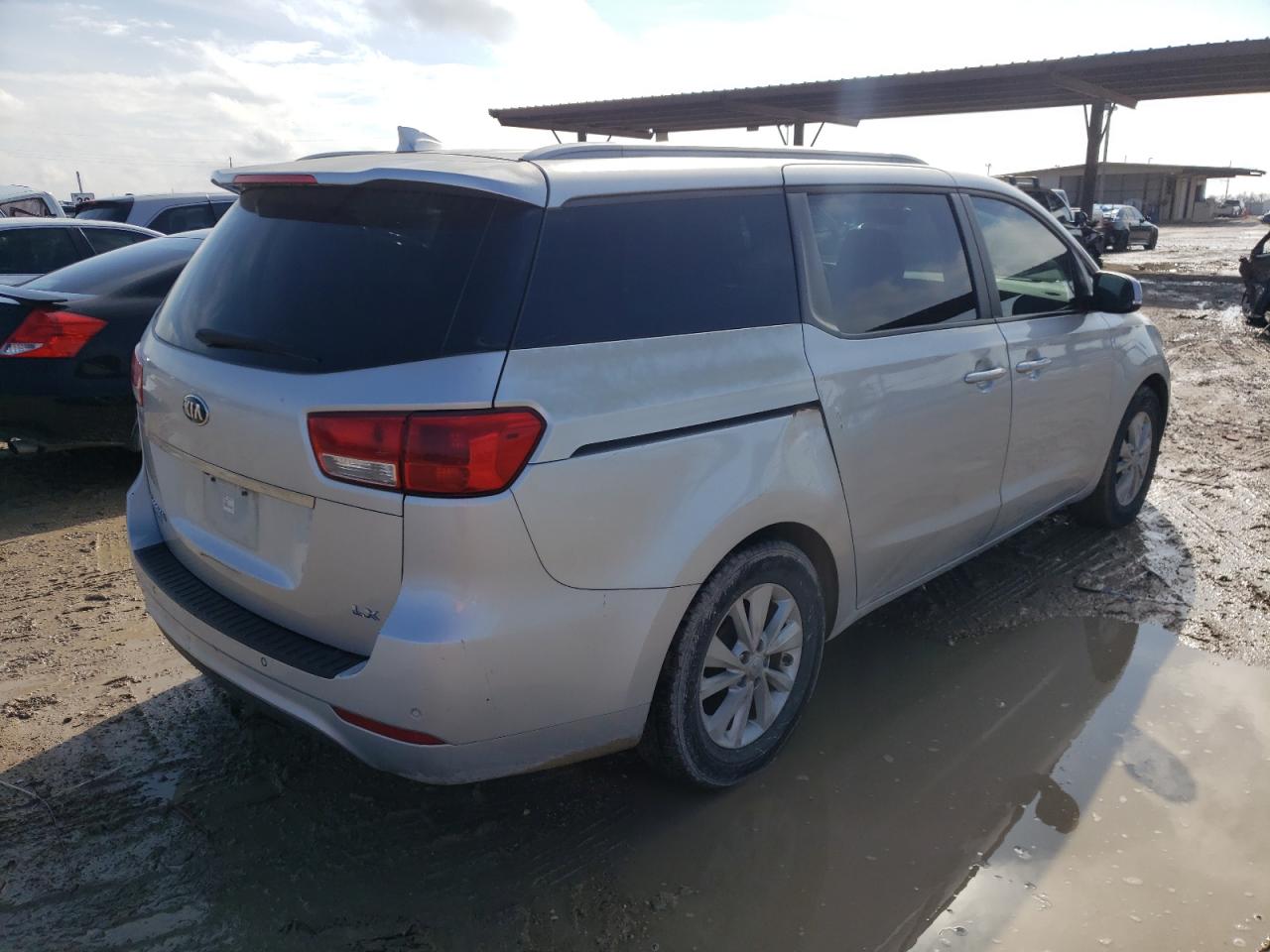 Image 3 of 2015 KIA SEDONA LX 2015 with VIN KNDMB5C19F6028561