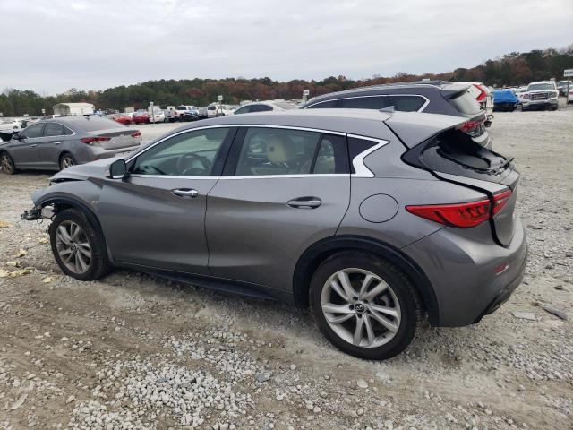 Изображение 2 2018 INFINITI QX30 BASE 2018 с VIN SJKCH5CP2JA050368