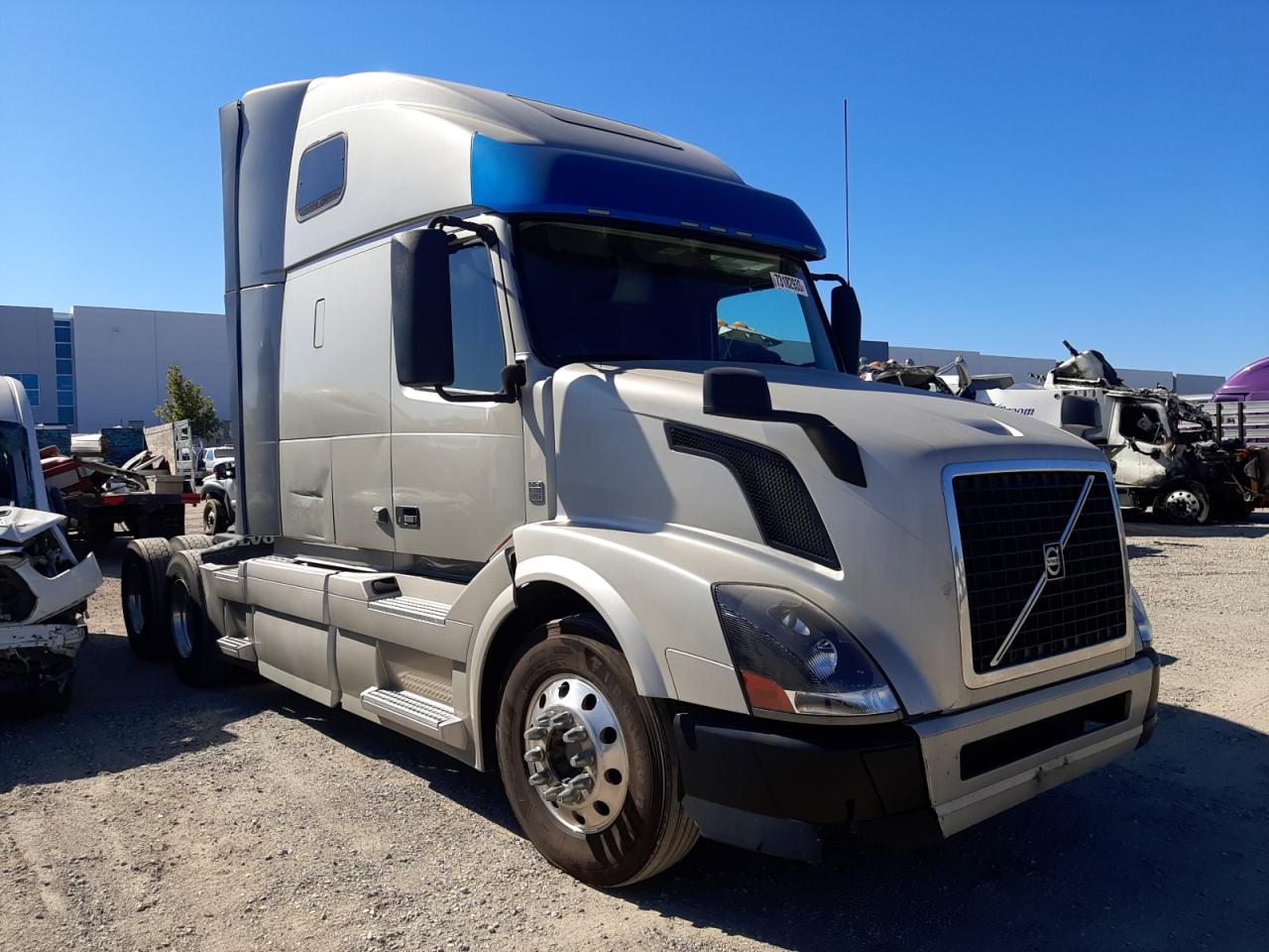 Image 1 of 2016 VOLVO VN VNL 2016 with VIN 4V4NC9EH0GN937044