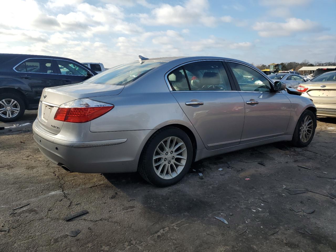 Image 3 of 2011 HYUNDAI GENESIS 3.8L 2011 with VIN KMHGC4DE4BU113055