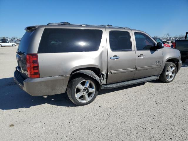 Image 3 of 2011 CHEVROLET SUBURBAN C1500 LT 2011 with VIN 1GNSCJE03BR382173