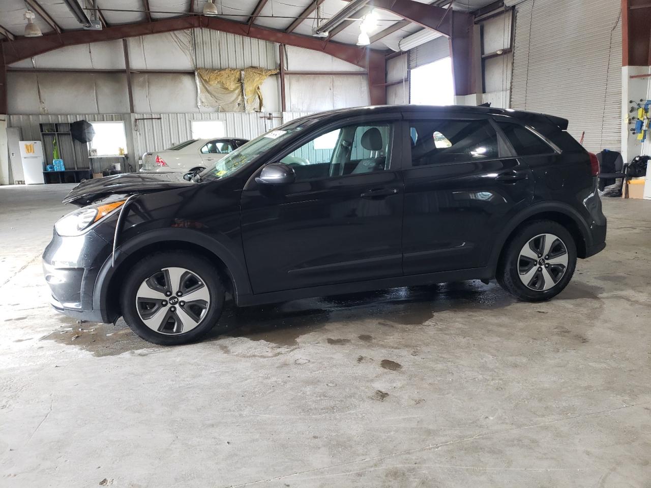Изображение 2017 KIA NIRO FE 2017