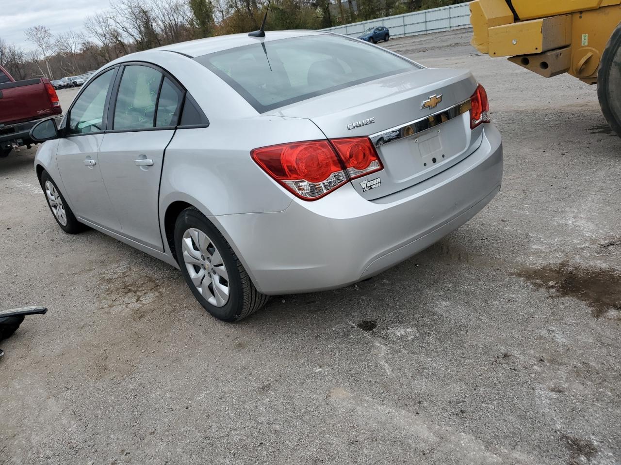 Obraz 2 z 2013 CHEVROLET CRUZE LS 2013 z VIN 1G1PA5SH9D7242271