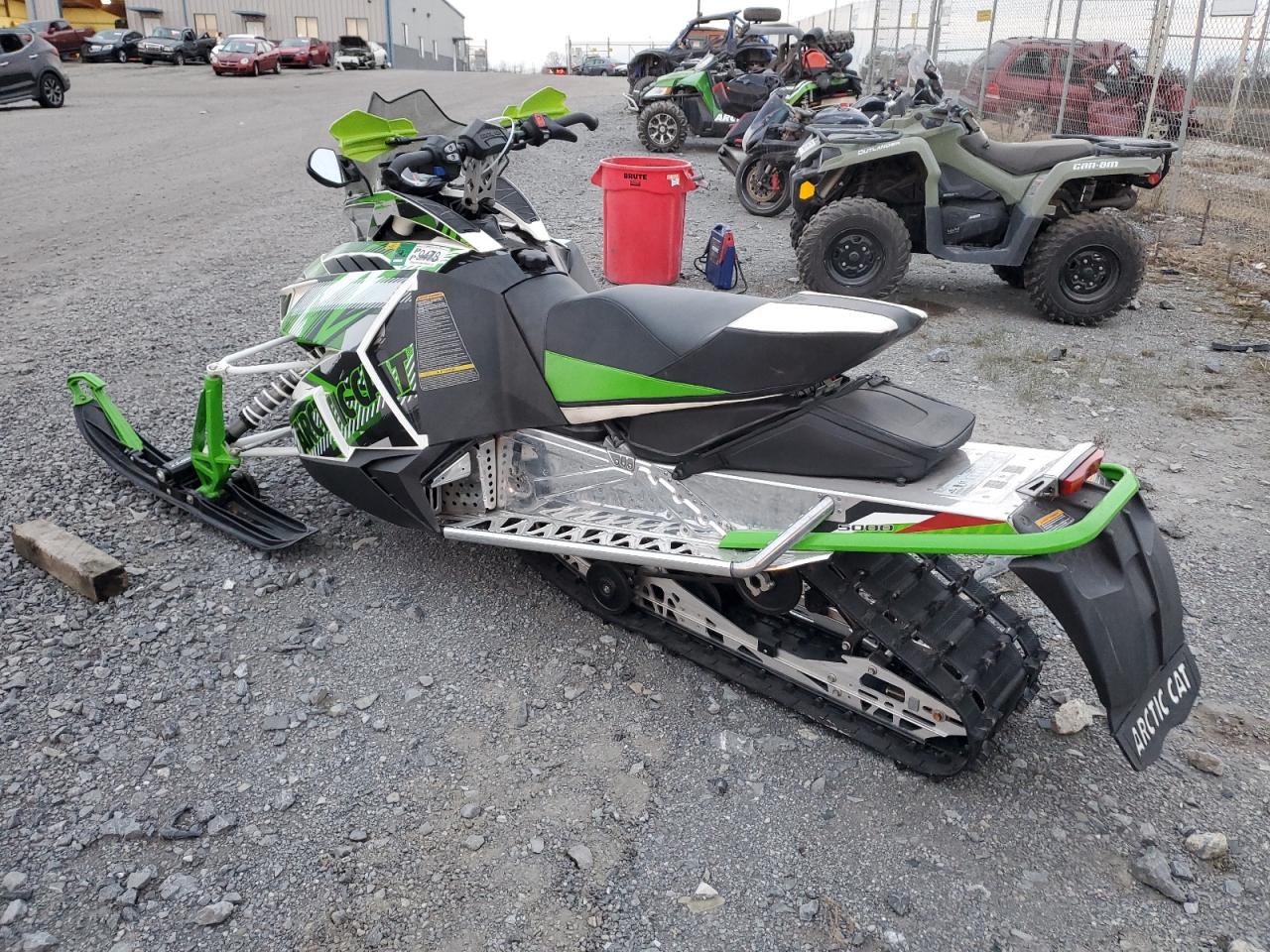 Image 3 of 2016 ARTK CROSS FIRE 2016 with VIN 4UF16SNW9GT117654