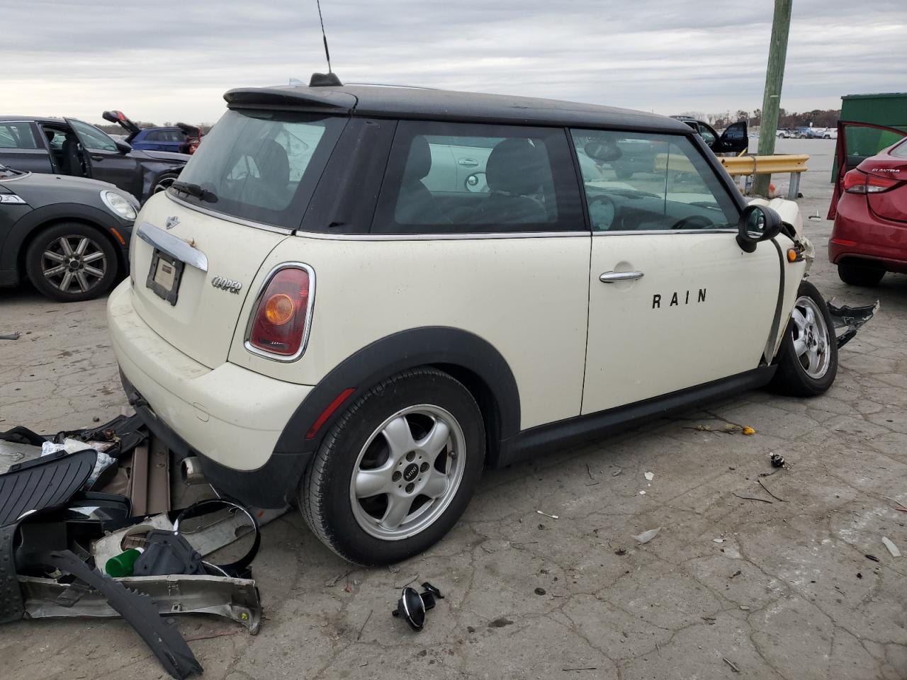 Изображение 3 2009 MINI COOPER  2009 с VIN WMWMF33579TW75877