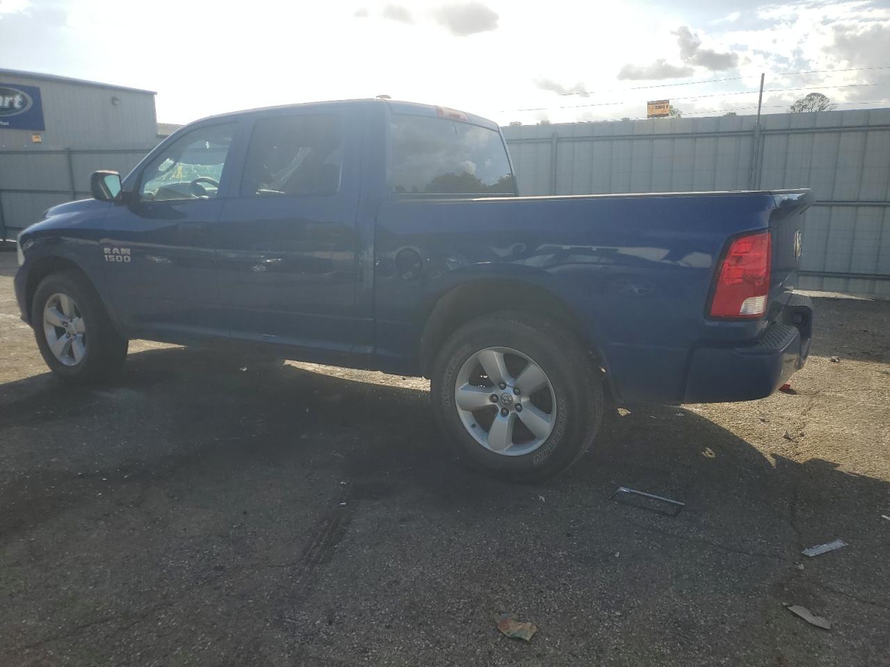 Obraz 2 z 2015 RAM 1500 ST 2015 z VIN 1C6RR7KG4FS717165