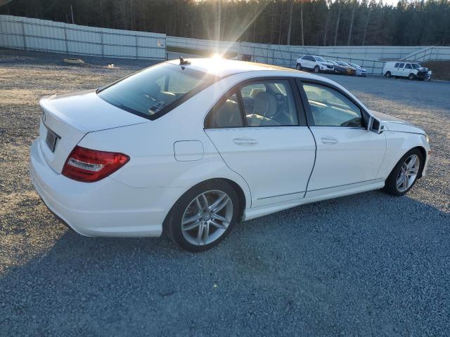 Image 3 of 2014 MERCEDES-BENZ C 250 2014 with VIN WDDGF4HB3ER306791