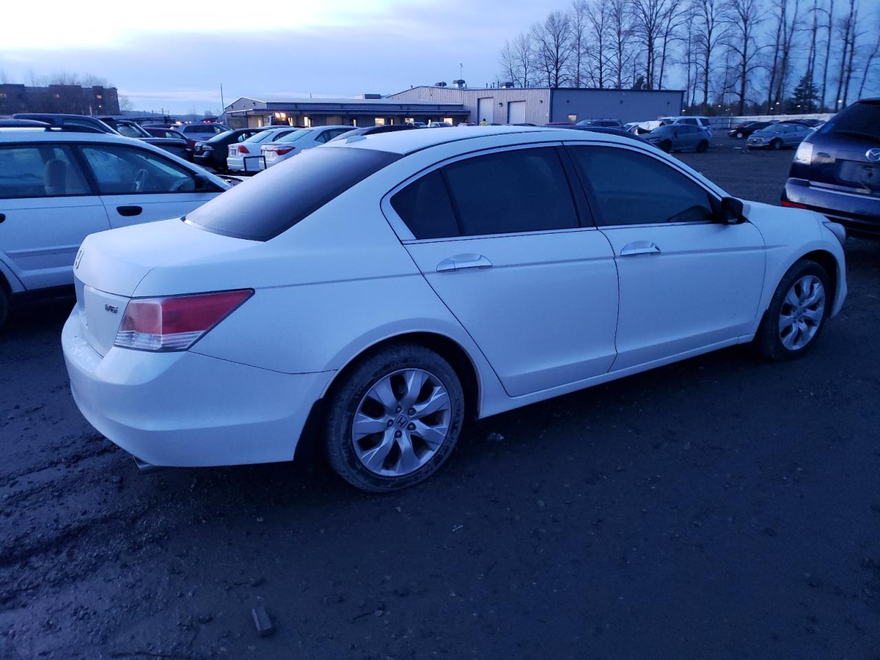 Image 3 of 2008 HONDA ACCORD EXL 2008 with VIN 1HGCP36808A033546