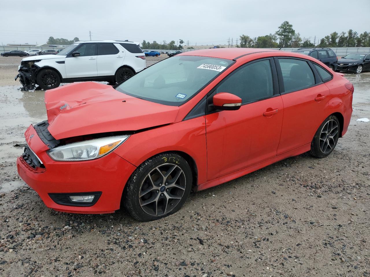 Image 1 of 2016 FORD FOCUS SE 2016 with VIN 1FADP3F27GL246324
