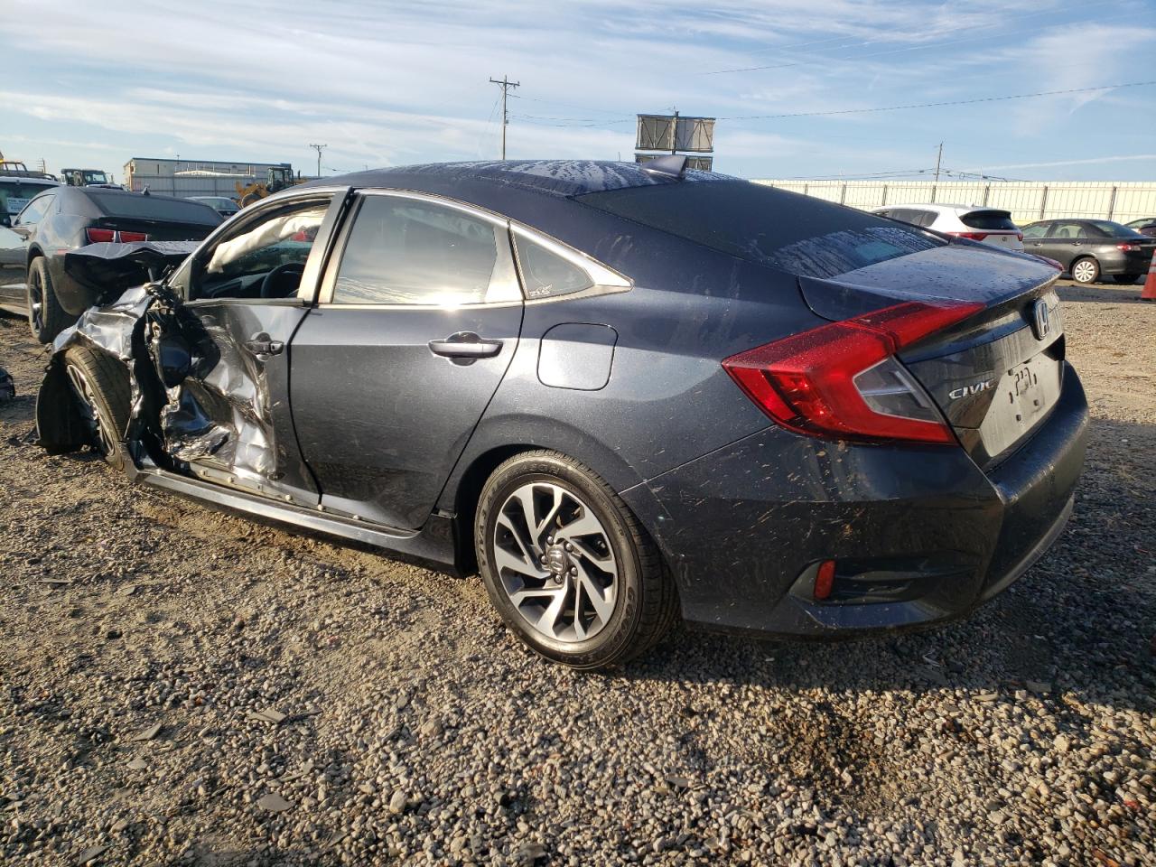 Obraz 2 z 2017 HONDA CIVIC EX 2017 z VIN 2HGFC2F79HH539257