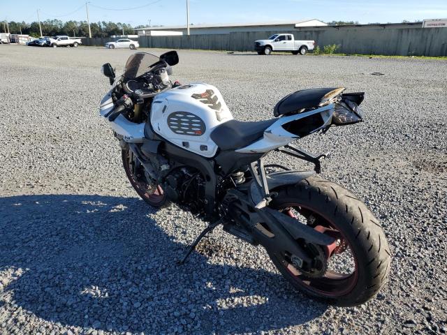 Image 3 of 2017 SUZUKI GSX-R600  2017 with VIN JS1GN7FA4H2101402