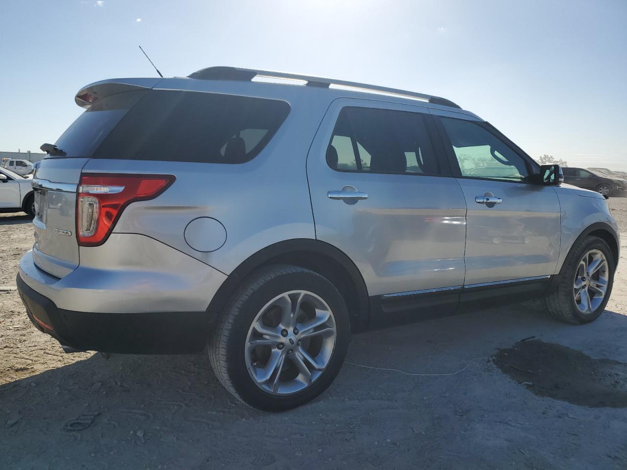 Obraz 3 z 2015 FORD EXPLORER LIMITED 2015 z VIN 1FM5K7F82FGA10515