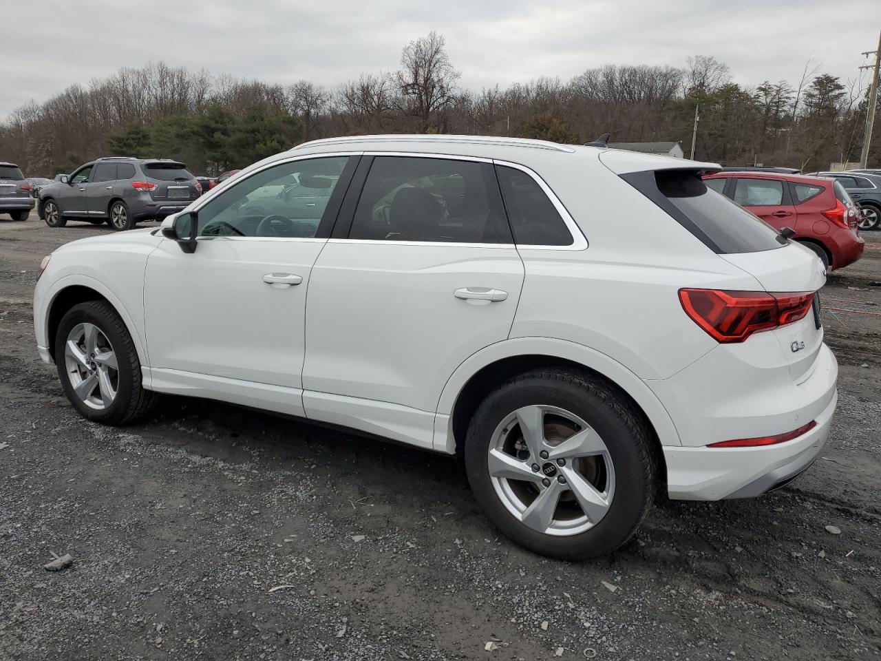Изображение 2 2022 AUDI Q3 PREMIUM 40 2022 с VIN WA1AUCF31N1145703