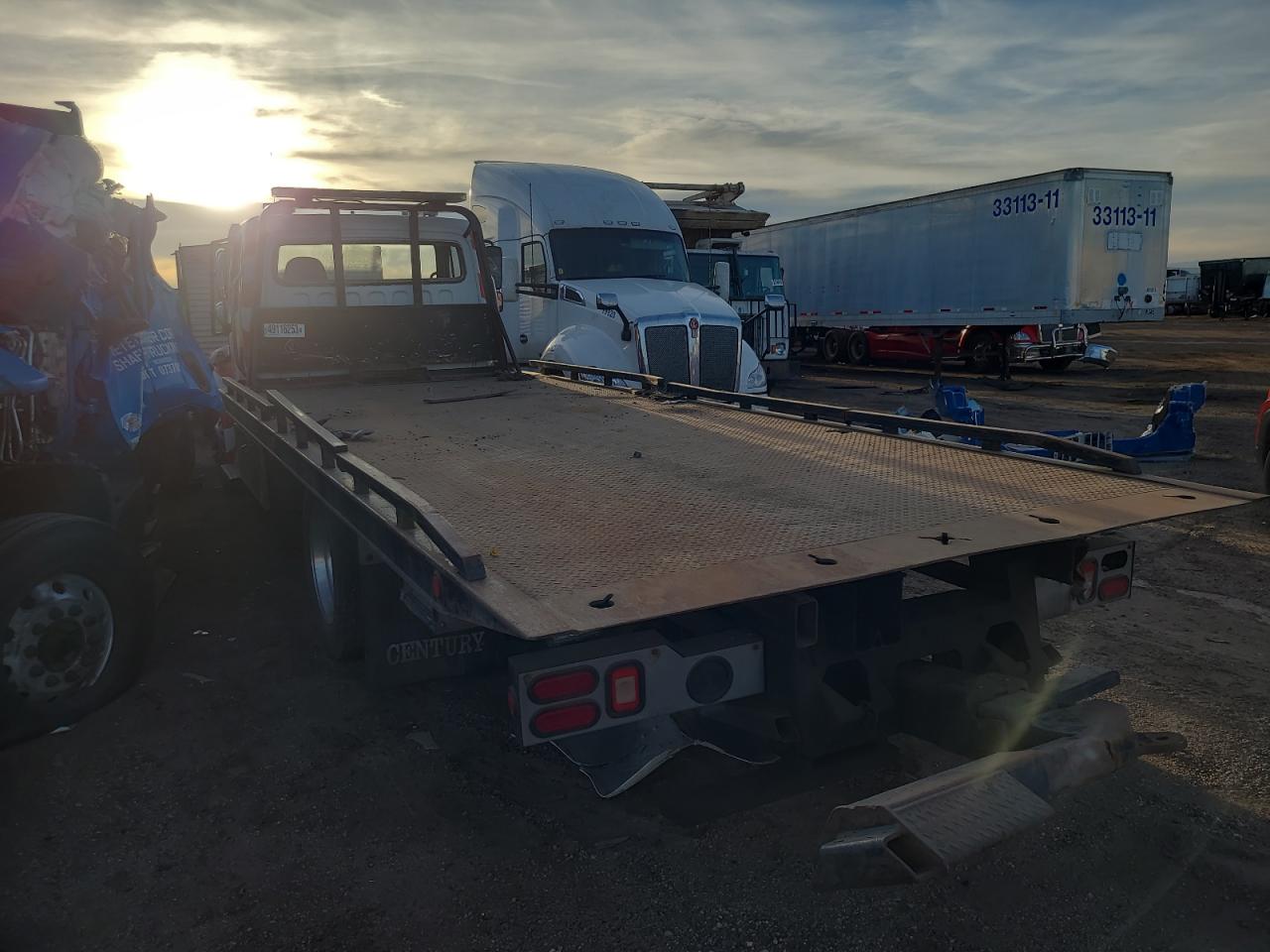 Image 2 of 2016 FREIGHTLINER M2 106 MEDIUM DUTY 2016 with VIN 1FVACWDT5GHHC6471