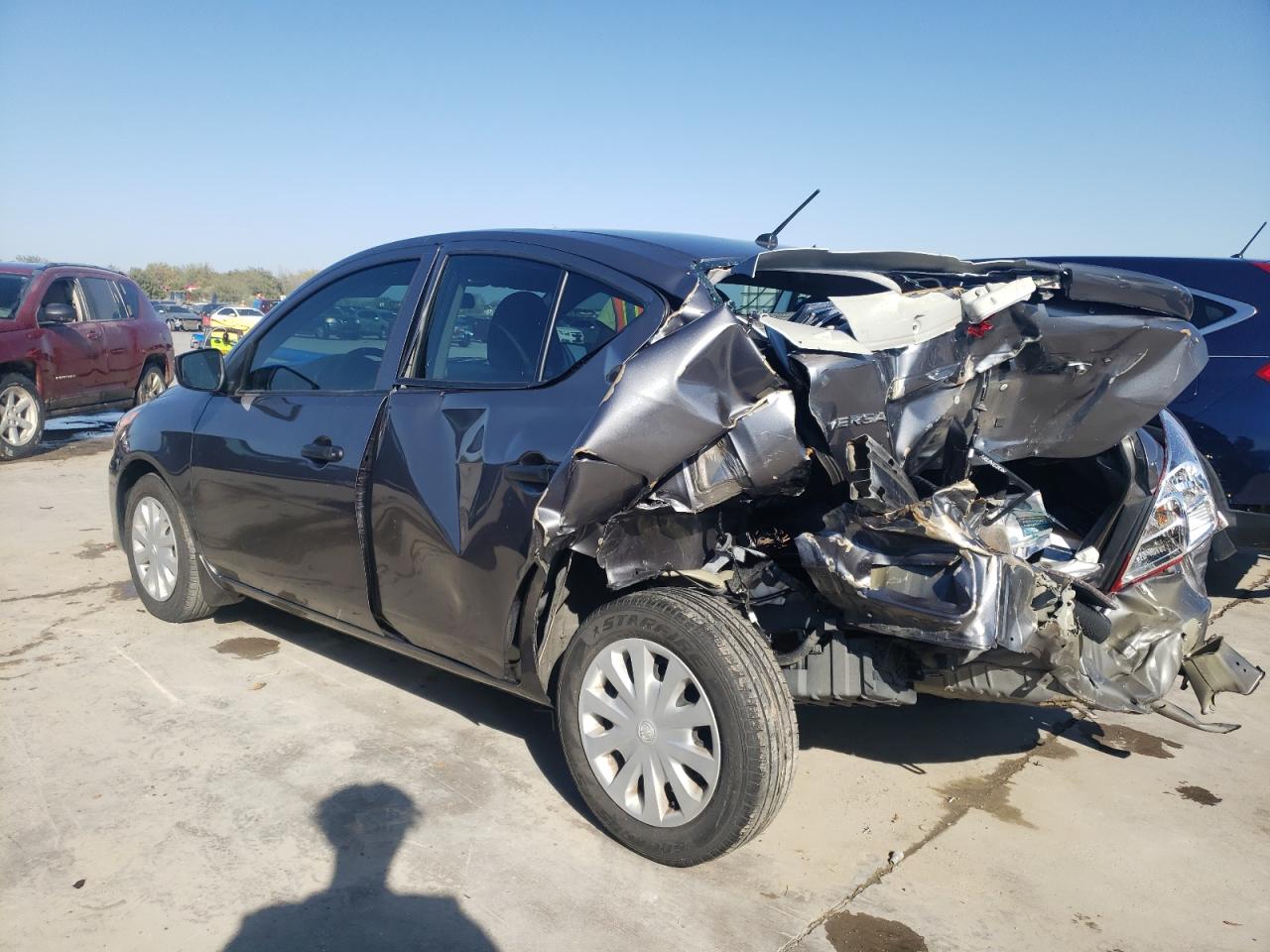 Image 2 of 2018 NISSAN VERSA S 2018 with VIN 3N1CN7APXJL853726