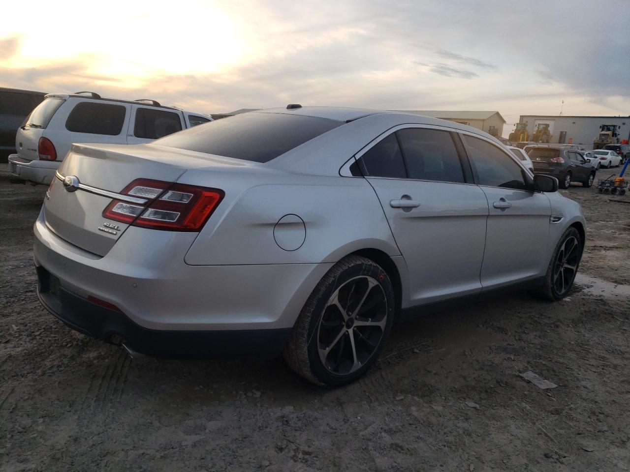 Obraz 3 z 2015 FORD TAURUS SEL 2015 z VIN 1FAHP2E85FG133450