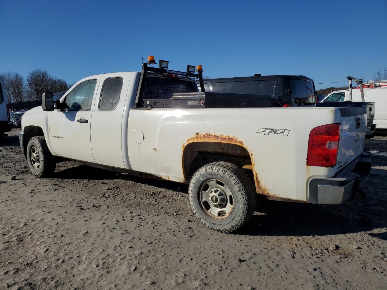 Image 2 of 2013 CHEVROLET SILVERADO K2500 HEAVY DUTY 2013 with VIN 1GC2KVCB4DZ256527