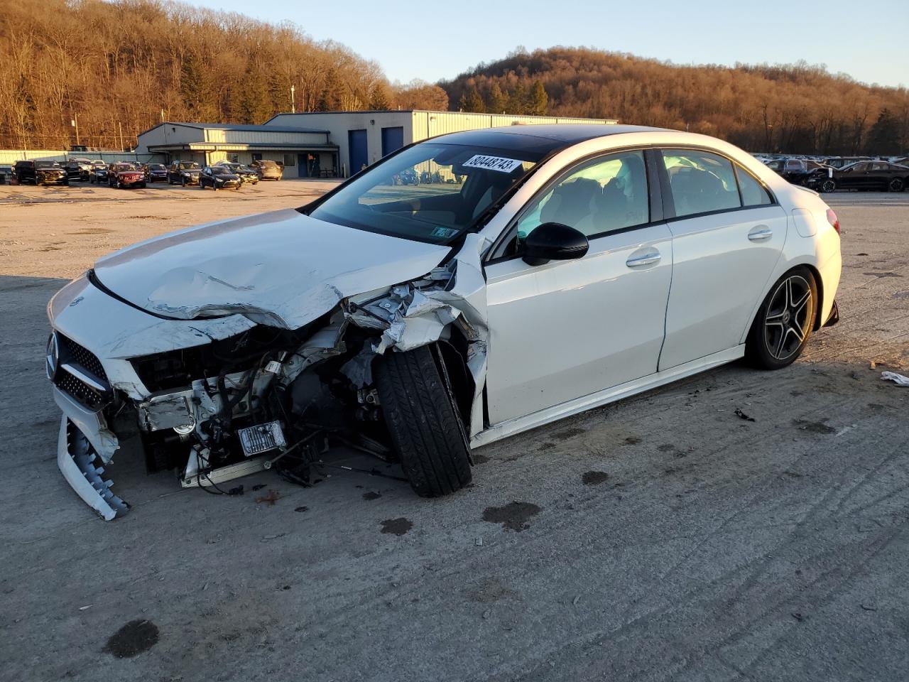 Obraz 1 z 2020 MERCEDES-BENZ A 220 4MATIC 2020 z VIN WDD3G4FB4LW039030