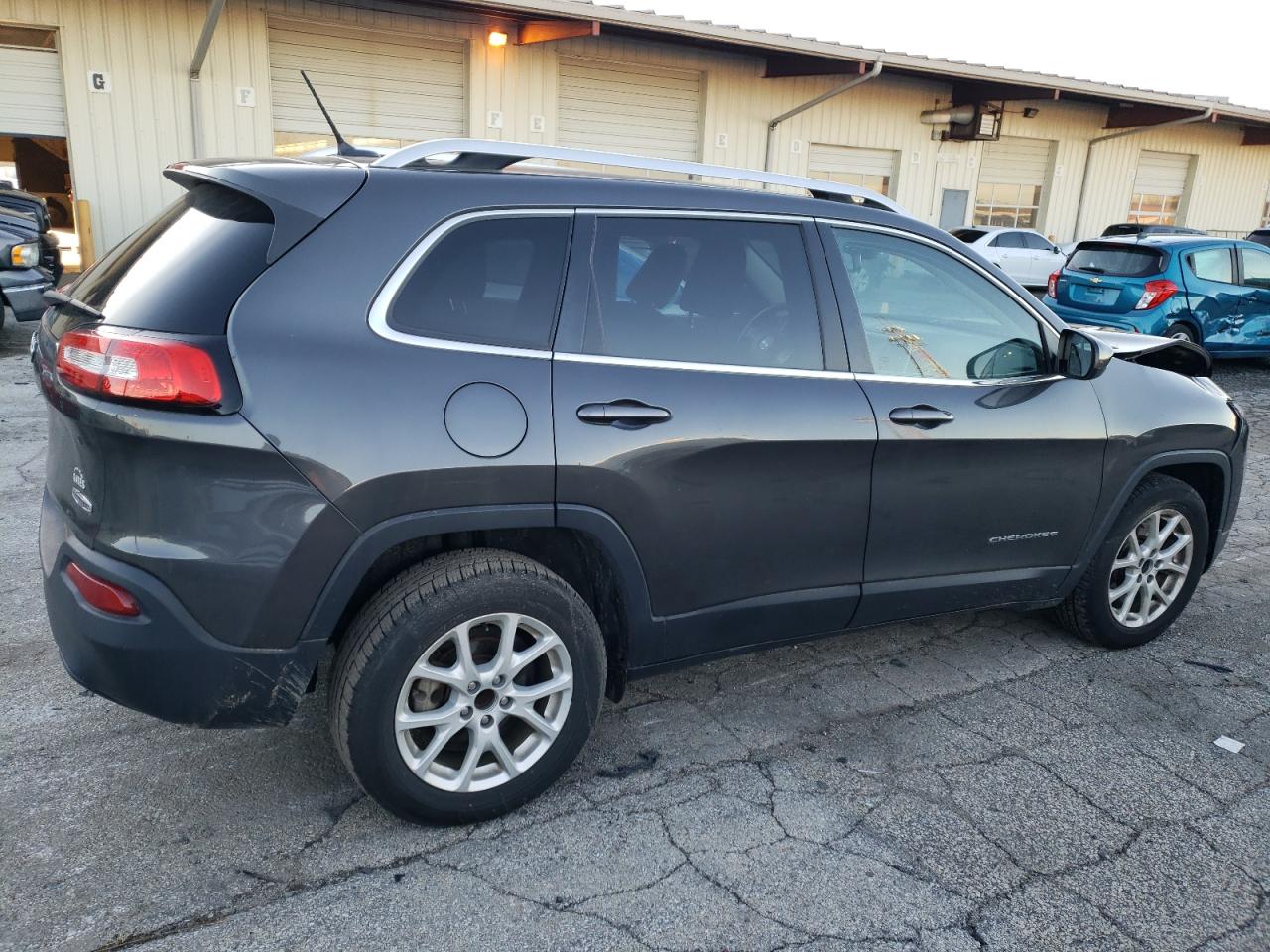 Image 3 of 2015 JEEP CHEROKEE LATITUDE 2015 with VIN 1C4PJLCB2FW656541