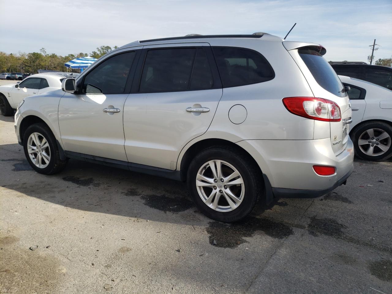Image 2 of 2012 HYUNDAI SANTA FE LIMITED 2012 with VIN 5XYZK3AB8CG131078