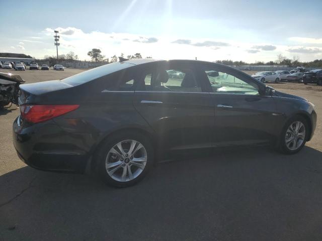 Image 3 of 2013 HYUNDAI SONATA SE 2013 with VIN 5NPEC4AC7DH686530