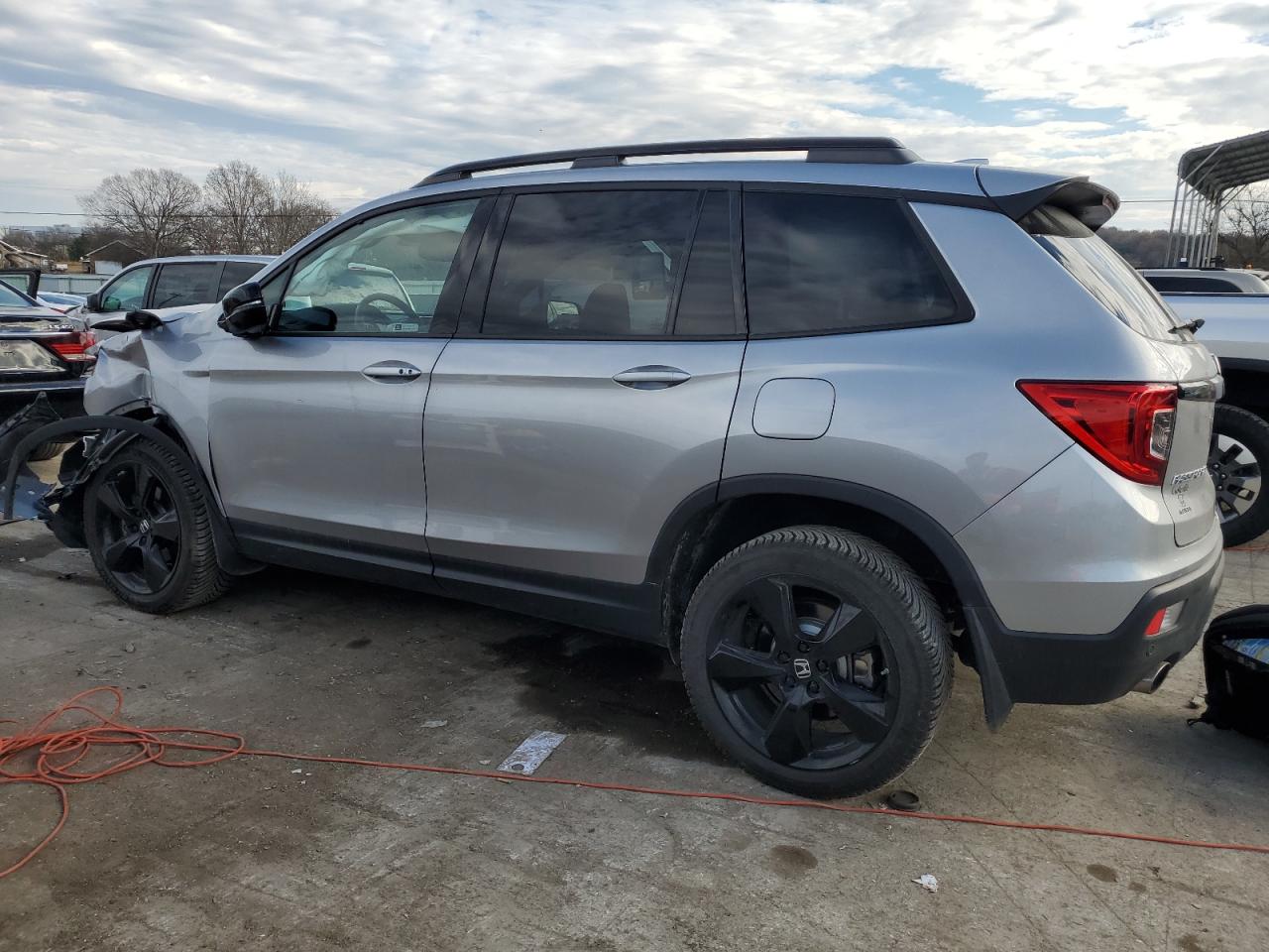 Image 2 of 2021 HONDA PASSPORT ELITE 2021 with VIN 5FNYF8H05MB021566