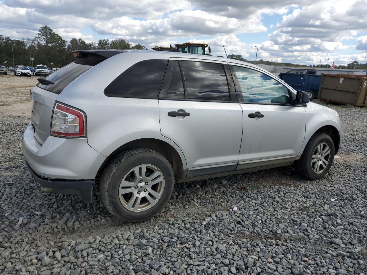 Image 3 of 2010 FORD EDGE SE 2010 with VIN 2FMDK3GC8ABB16071
